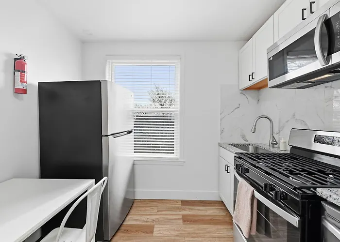 Dormont, !a Spacious And Modern Private Bedroom With Shared Bathroom Homestay Pittsburgh